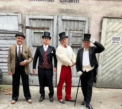 Kostium z kolekcji Bouffal Studio — wypożyczalnia kostiumów Wrocław