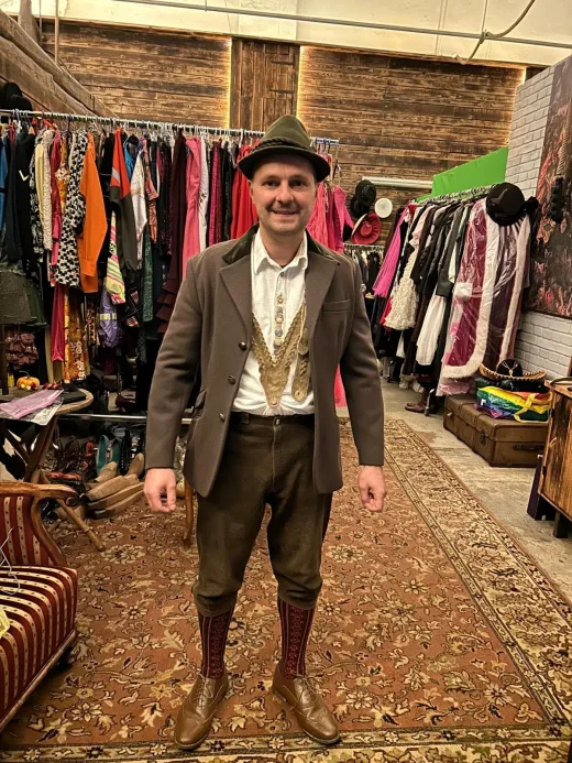 Kostium z kolekcji Bouffal Studio — wypożyczalnia kostiumów Wrocław