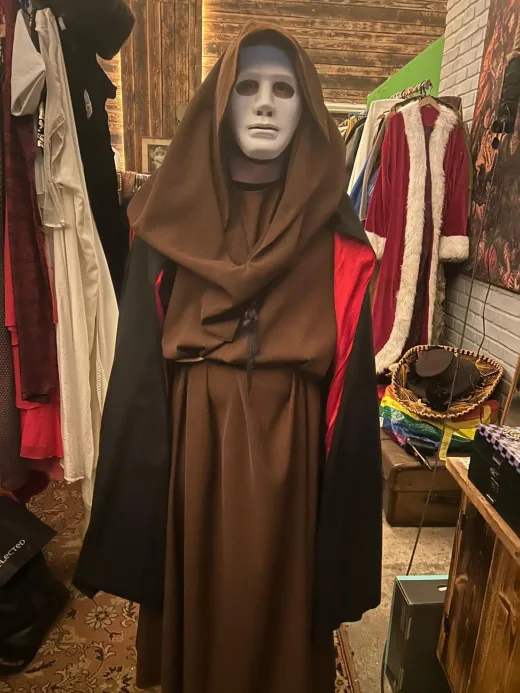 Kostium z kolekcji Bouffal Studio — wypożyczalnia kostiumów Wrocław